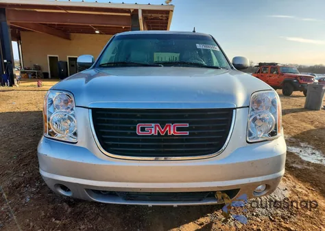 2013 GMC Yukon Xl C1500 Slt z USA, uszkodzony, nr VIN 1GKS1KE0XDR162119